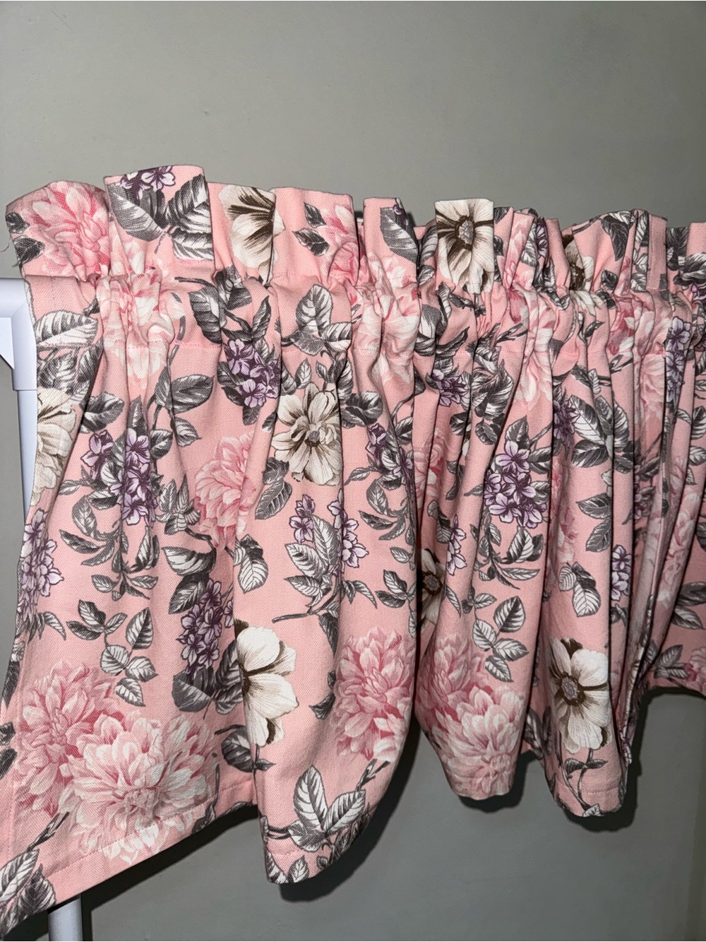 New Set Of 2 Pink Floral Valances